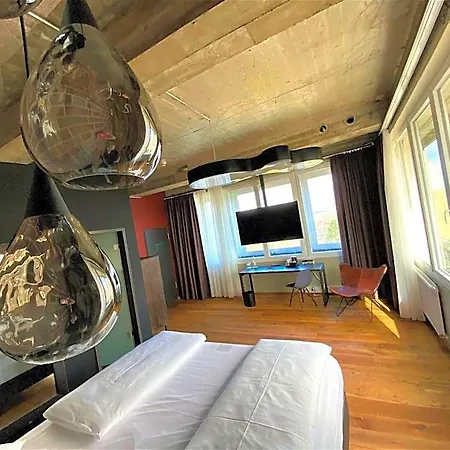 Loftstyle Hannover, Western Signature Collection